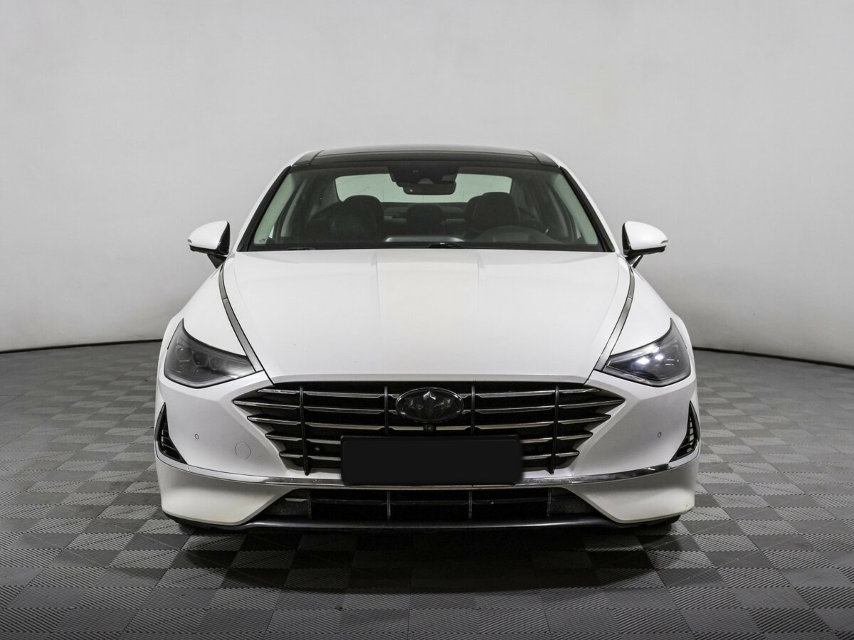 Купить Hyundai Sonata с пробегом. Фото: #1