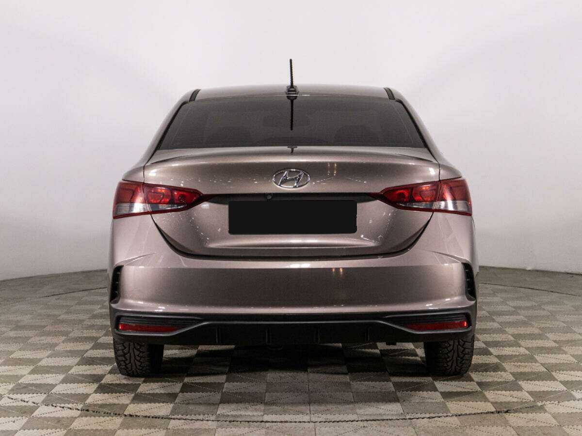 Купить Hyundai Solaris с пробегом. Фото: #5