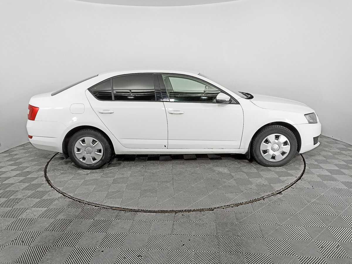 Купить Skoda Octavia с пробегом. Фото: #3