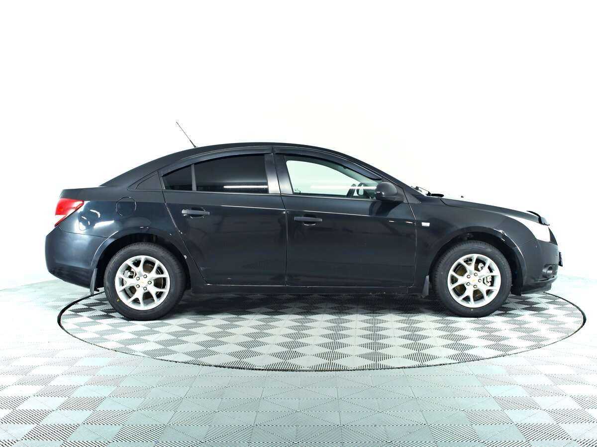 Купить Chevrolet Cruze с пробегом. Фото: #3