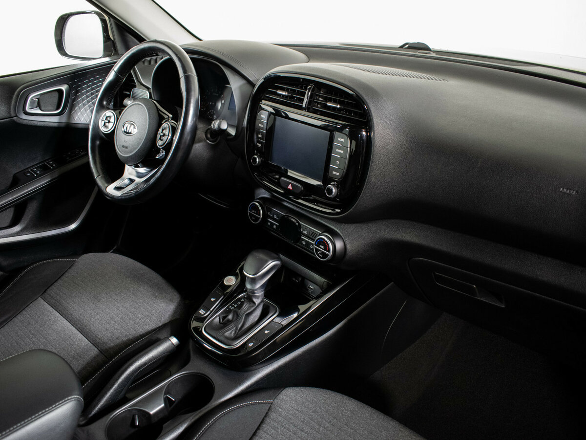 Купить Kia Soul с пробегом. Фото: #9