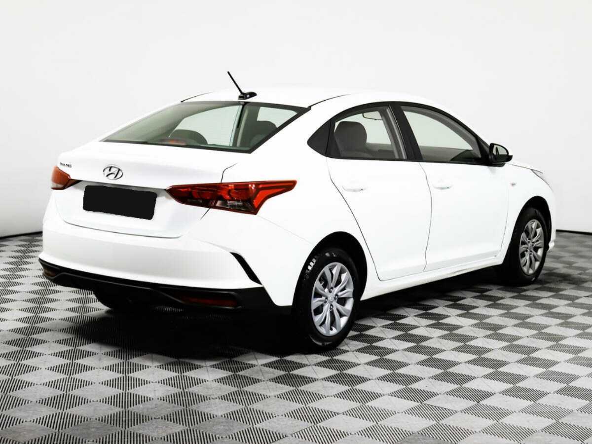 Купить Hyundai Solaris с пробегом. Фото: #4