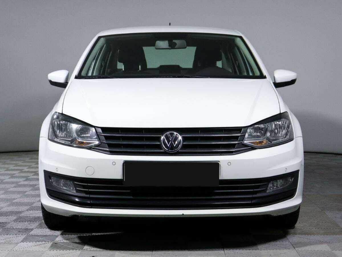 Купить Volkswagen Polo с пробегом. Фото: #1