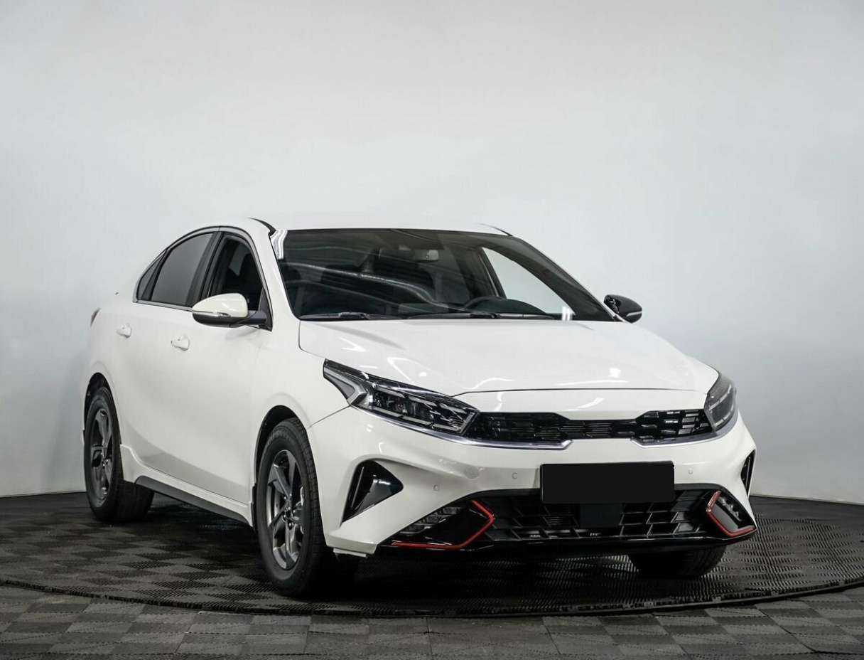 Купить Kia Cerato с пробегом. Фото: #2