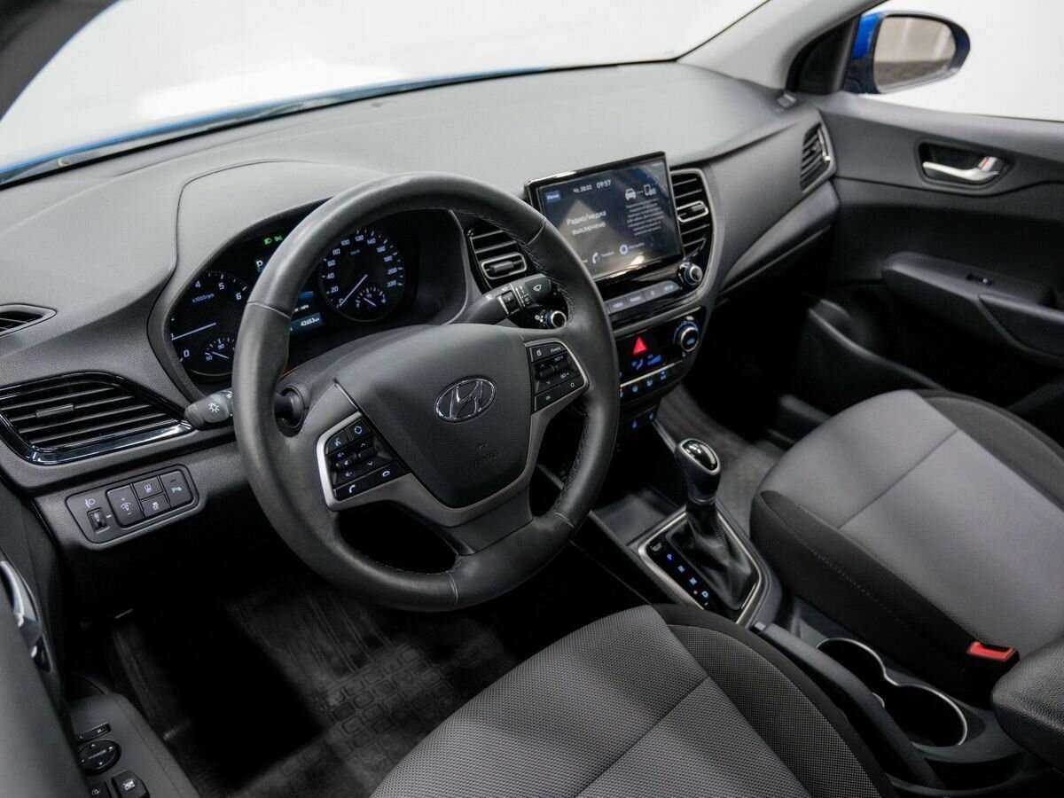 Купить Hyundai Solaris с пробегом. Фото: #11
