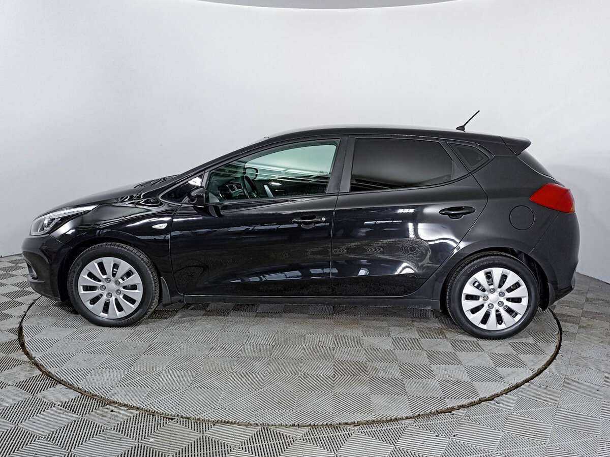 Купить Kia Ceed с пробегом. Фото: #7