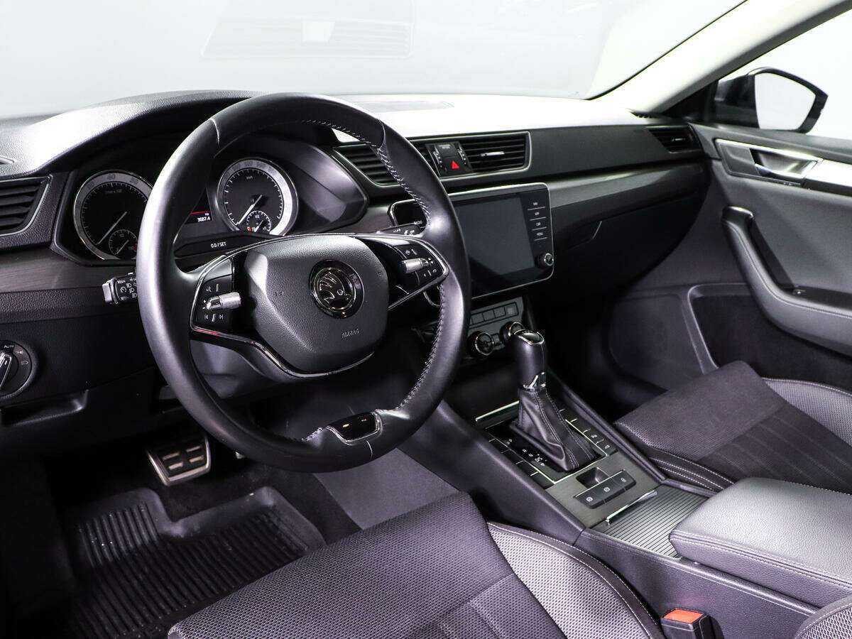 Купить Skoda Superb с пробегом. Фото: #12