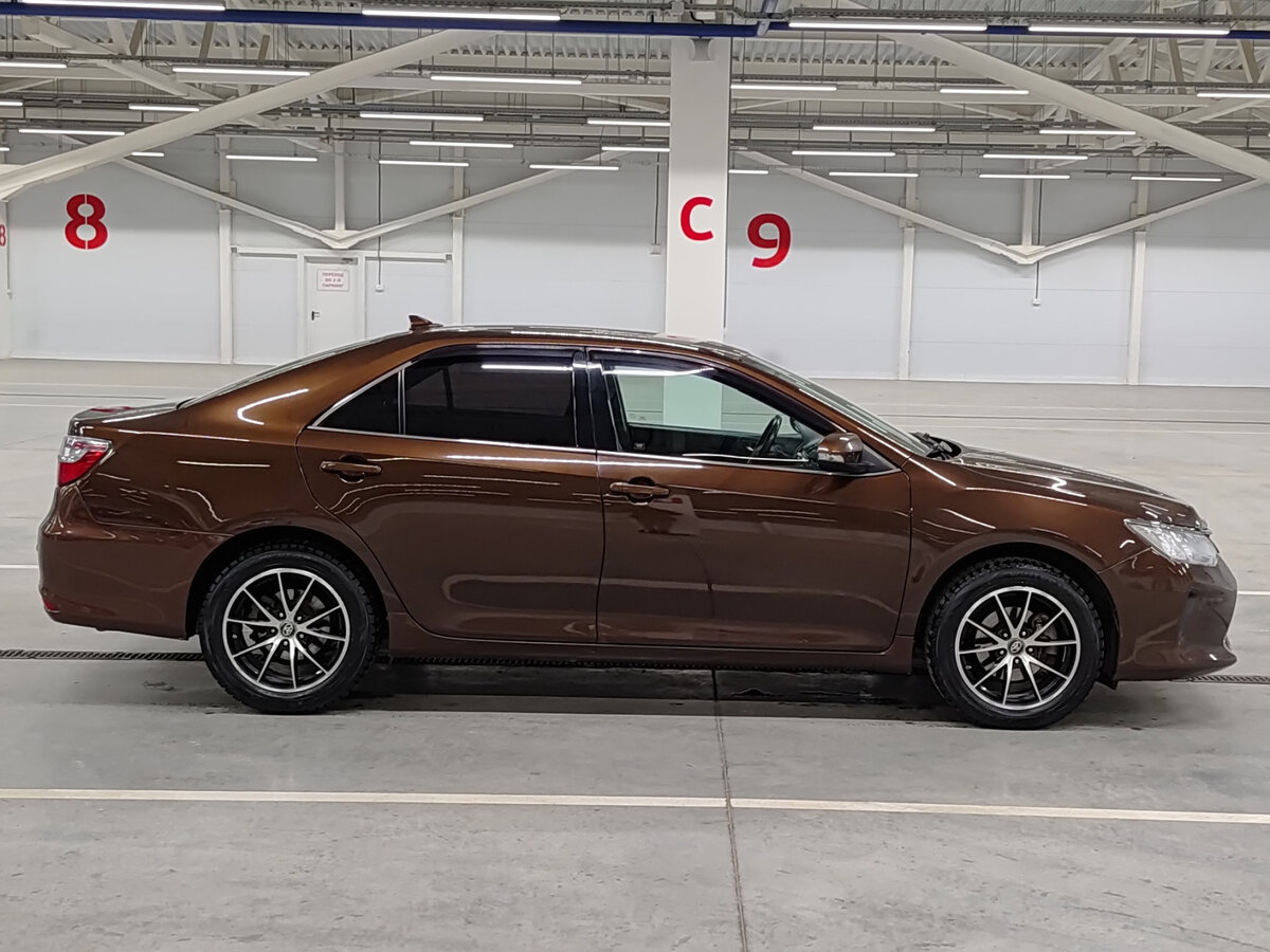 Купить Toyota Camry с пробегом. Фото: #3