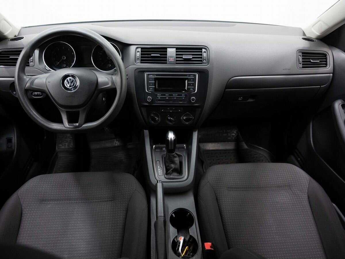 Купить Volkswagen Jetta с пробегом. Фото: #11