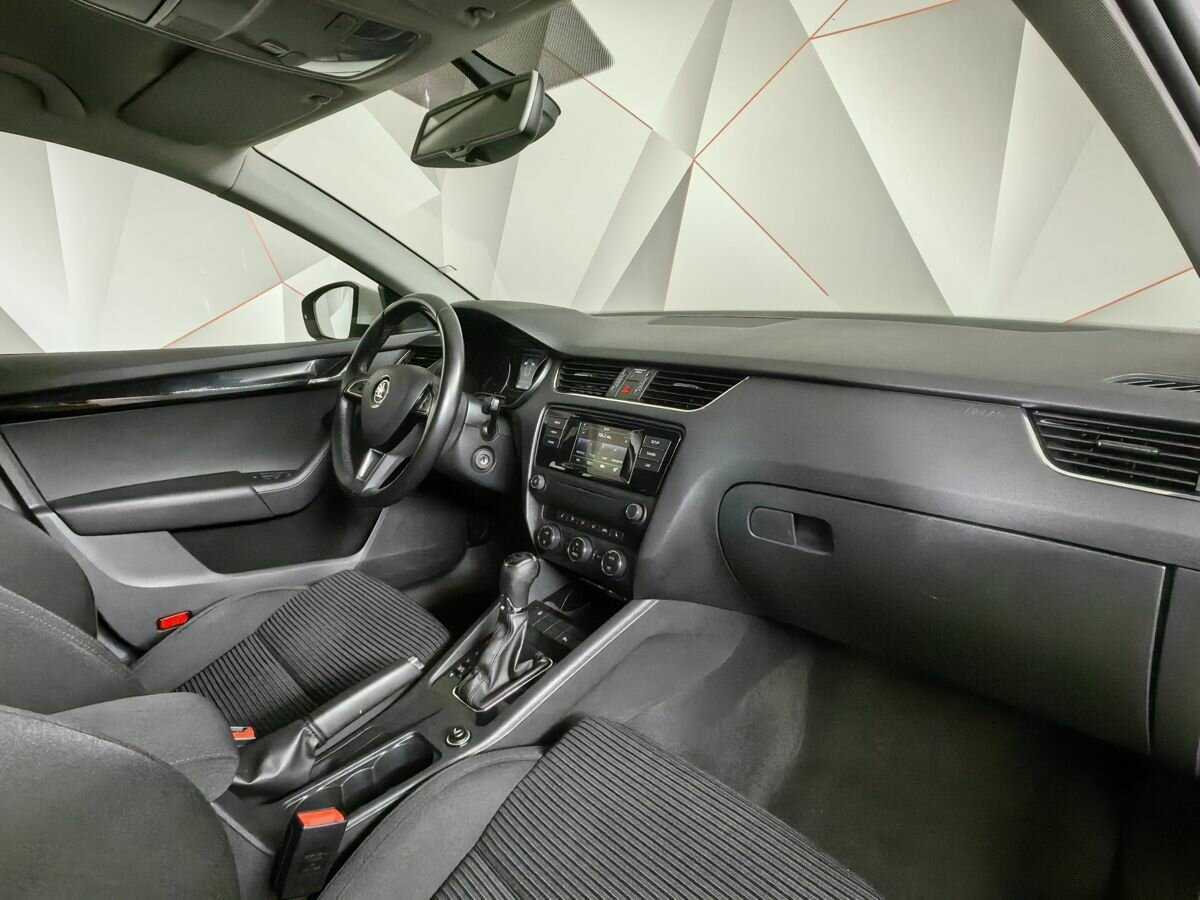 Купить Skoda Octavia с пробегом. Фото: #8
