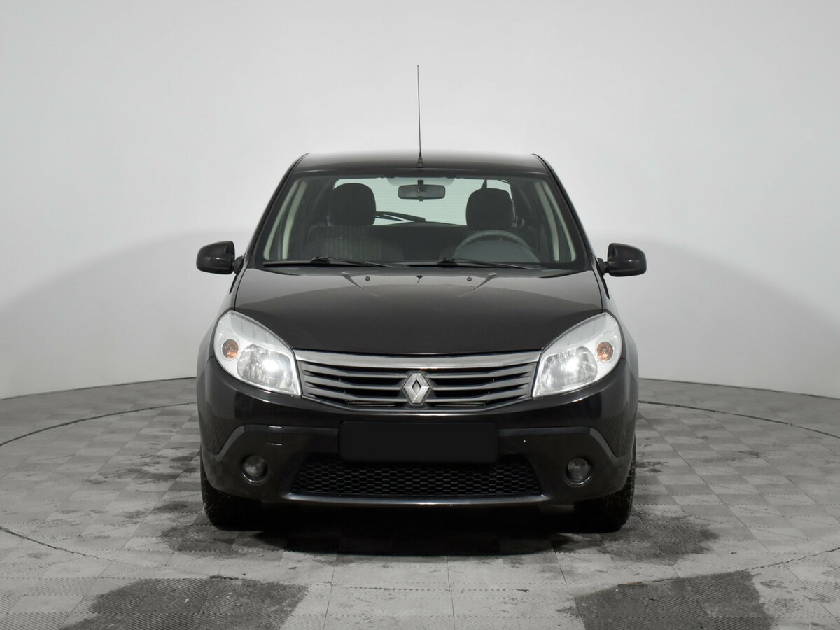 Купить Renault Sandero с пробегом. Фото: #1