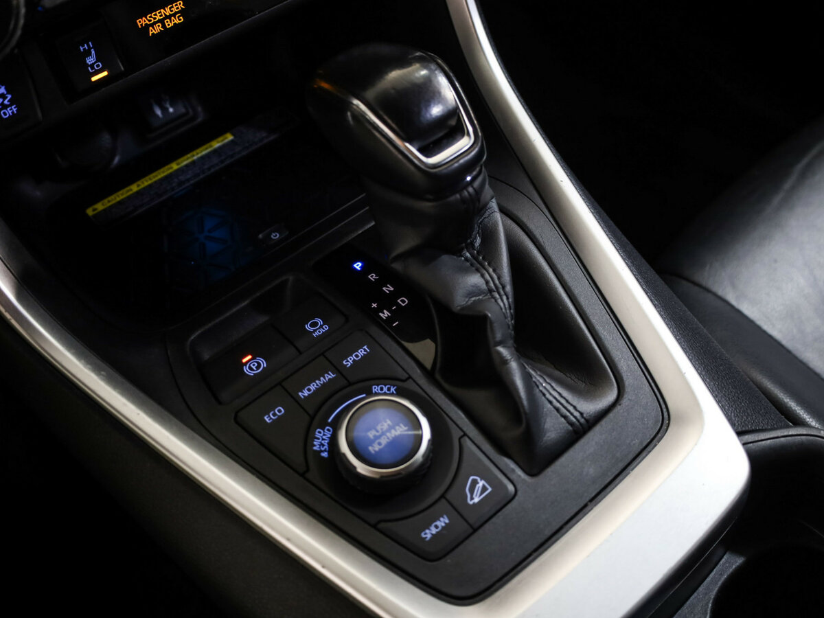 Купить Toyota RAV4 с пробегом. Фото: #15