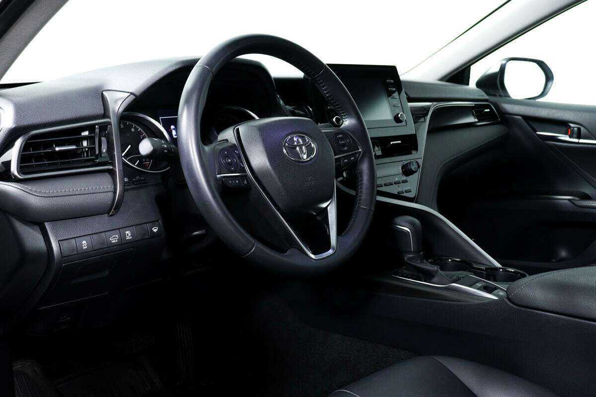 Купить Toyota Camry с пробегом. Фото: #12