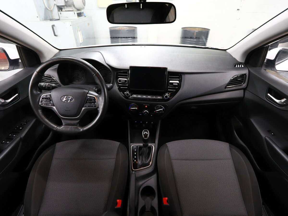 Купить Hyundai Solaris с пробегом. Фото: #15