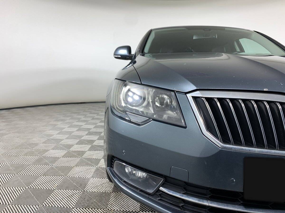 Купить Skoda Superb с пробегом. Фото: #9