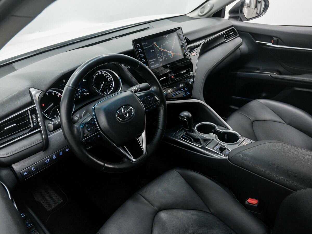 Купить Toyota Camry с пробегом. Фото: #11