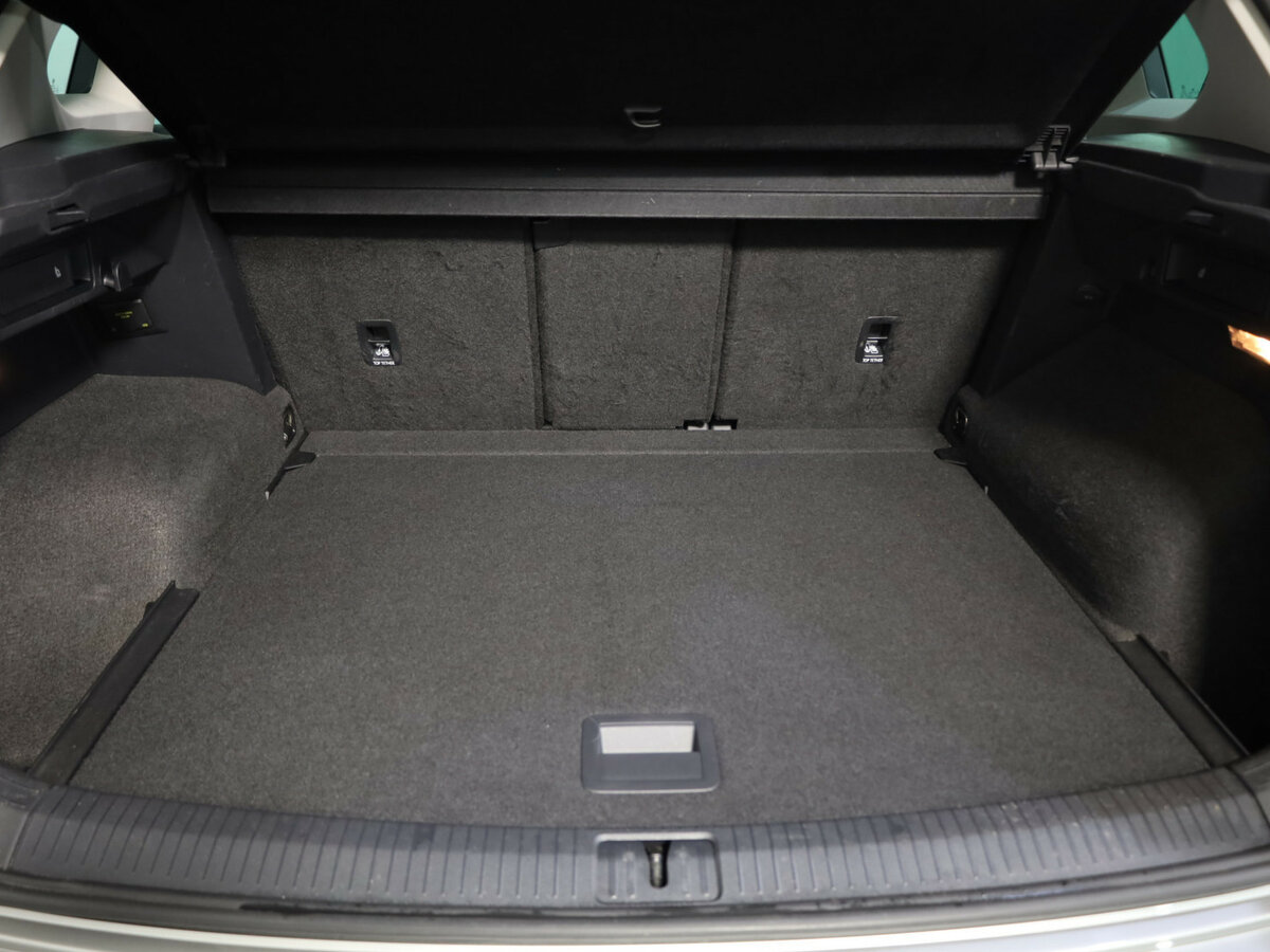 Купить Volkswagen Tiguan с пробегом. Фото: #26