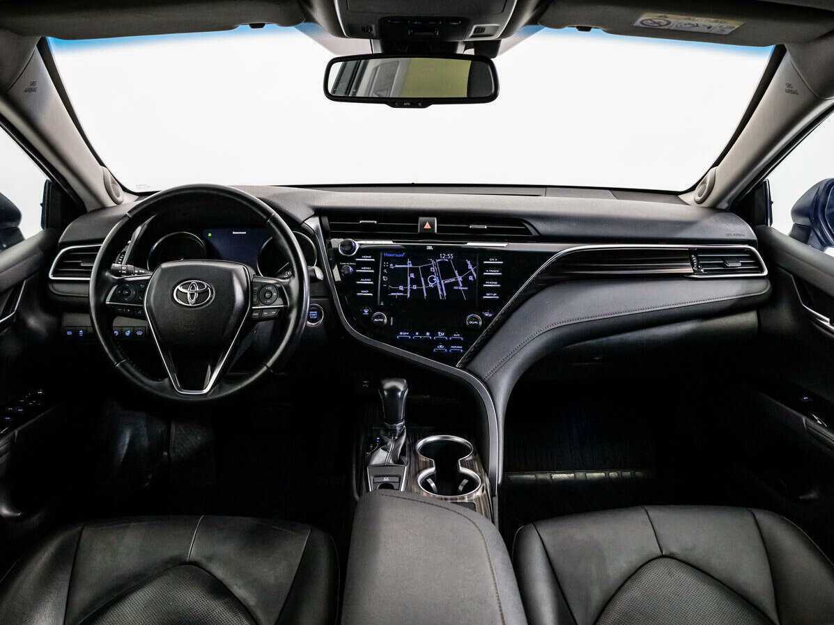 Купить Toyota Camry с пробегом. Фото: #11