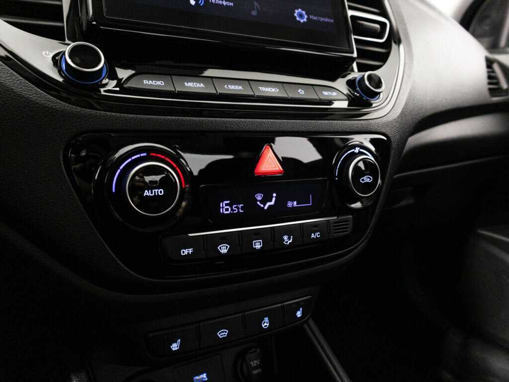 Купить Hyundai Solaris с пробегом. Фото: #14