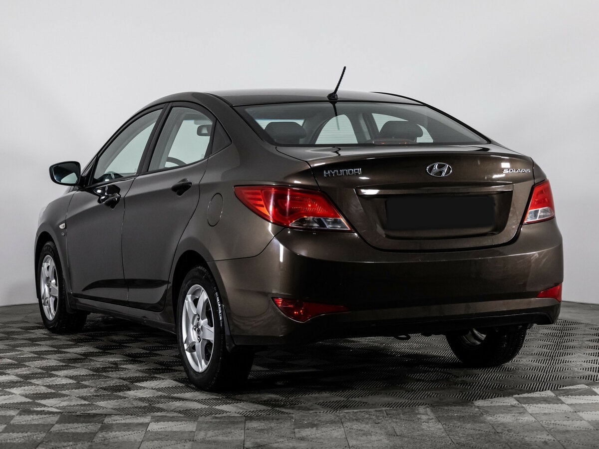 Купить Hyundai Solaris с пробегом. Фото: #5