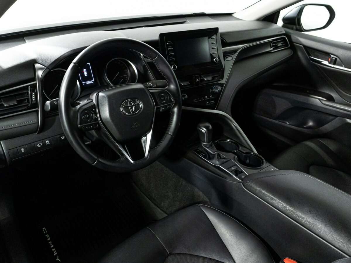 Купить Toyota Camry с пробегом. Фото: #8