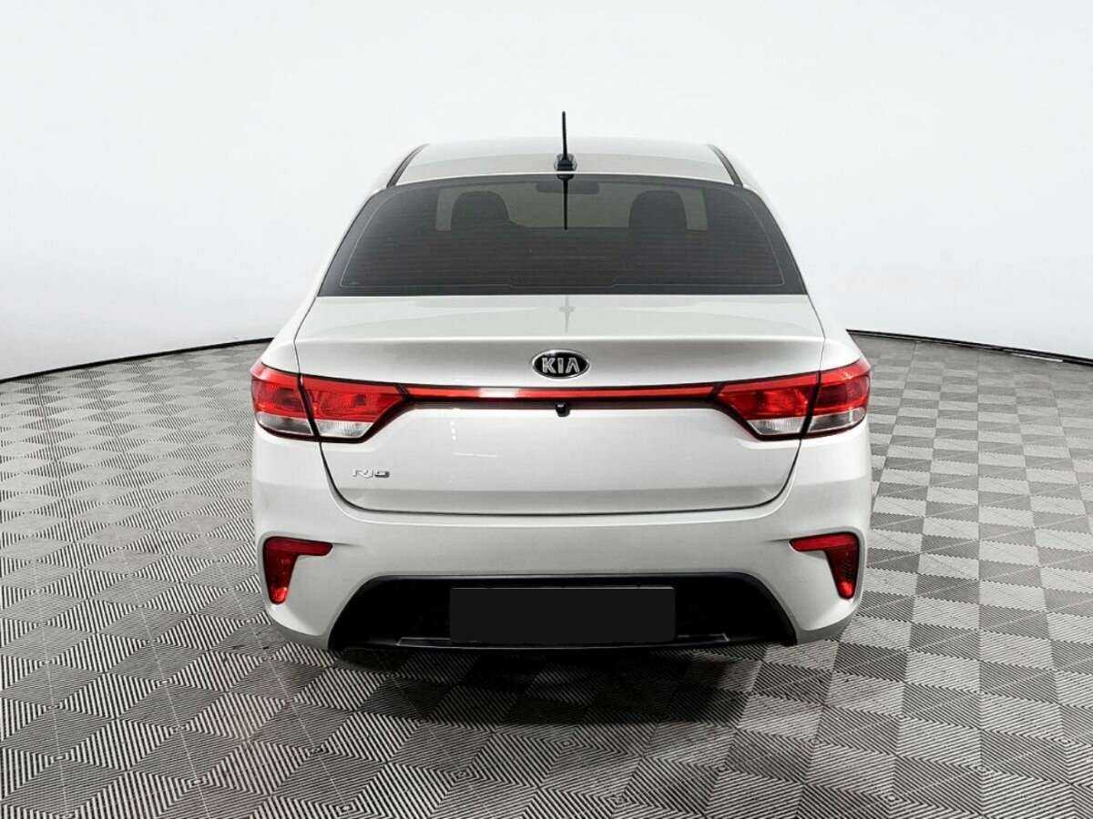 Купить Kia Rio с пробегом. Фото: #5