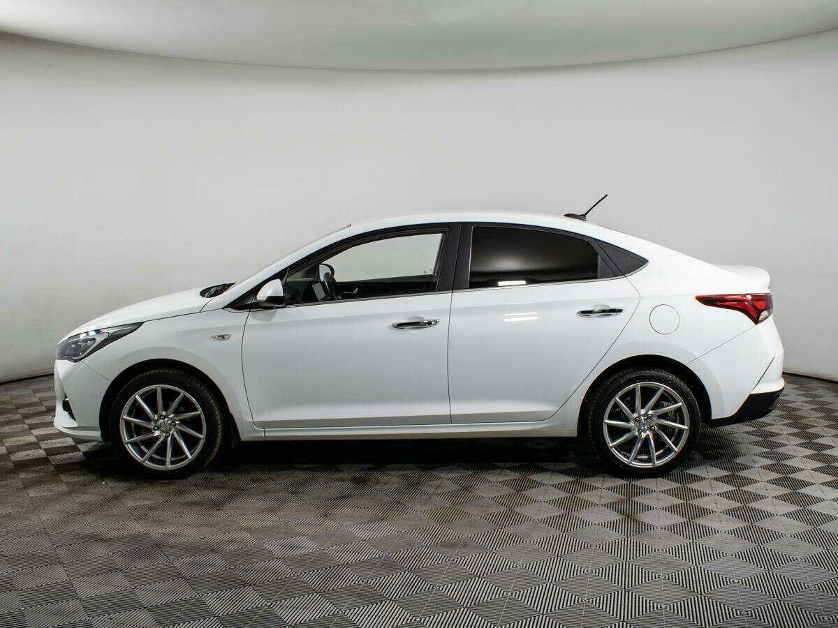 Купить Hyundai Solaris с пробегом. Фото: #6