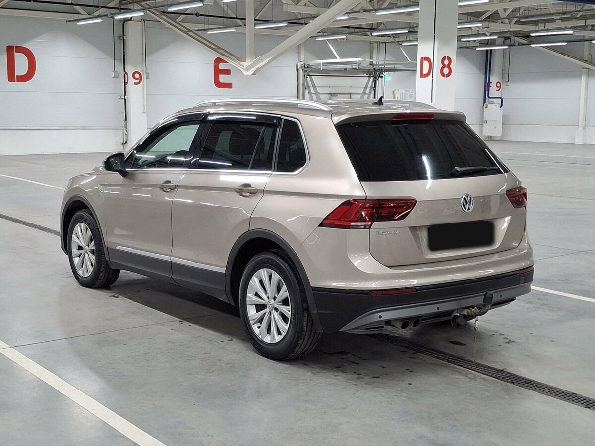 Купить Volkswagen Tiguan с пробегом. Фото: #6