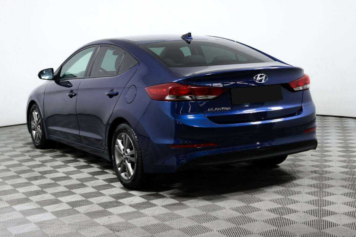 Купить Hyundai Elantra с пробегом. Фото: #6