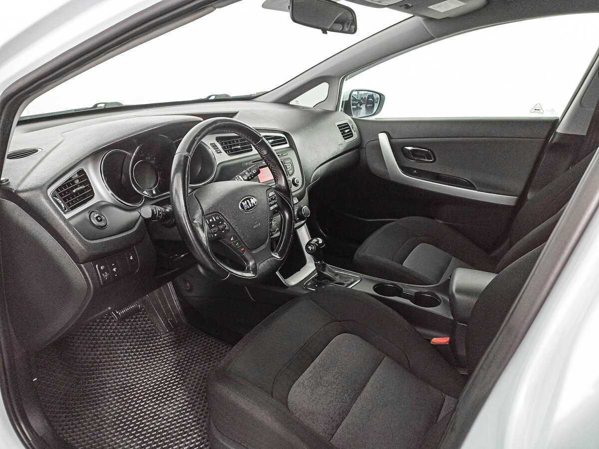 Купить Kia Ceed с пробегом. Фото: #13