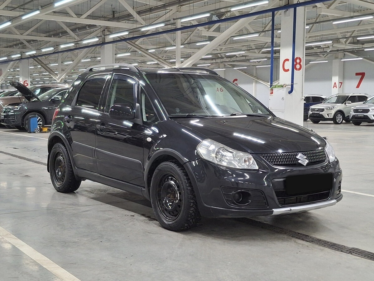 Купить Suzuki SX4 с пробегом. Фото: #2