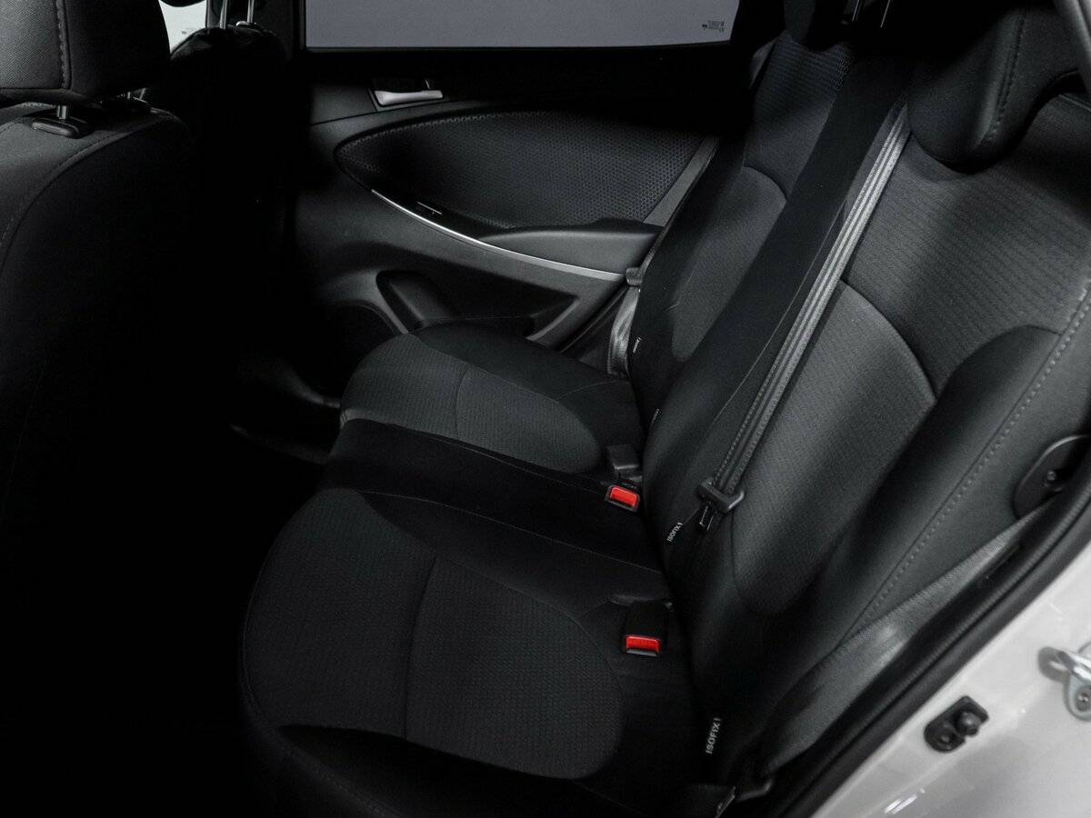 Купить Hyundai Solaris с пробегом. Фото: #6