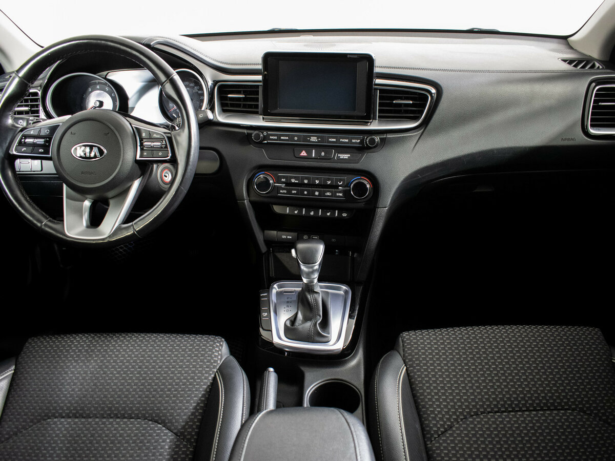 Купить Kia Ceed с пробегом. Фото: #10