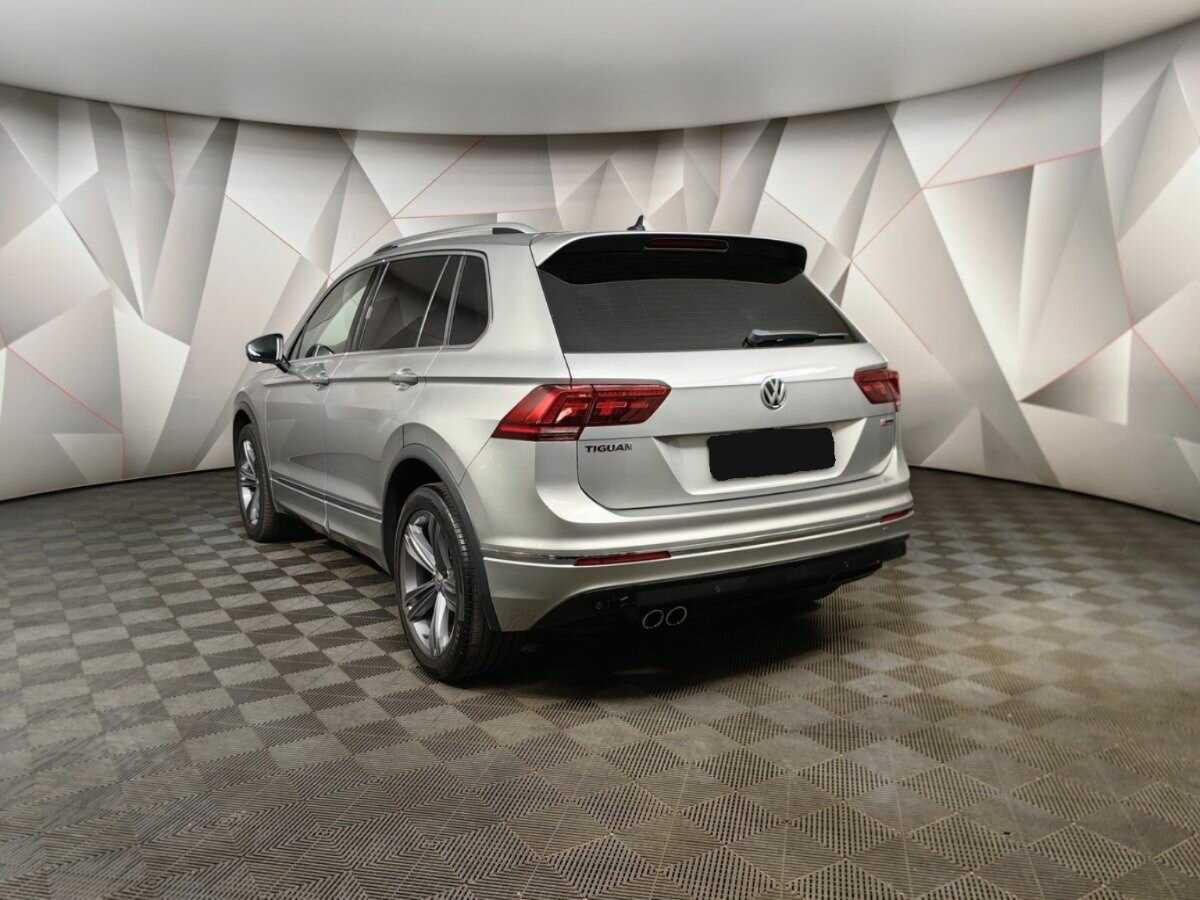 Купить Volkswagen Tiguan с пробегом. Фото: #2