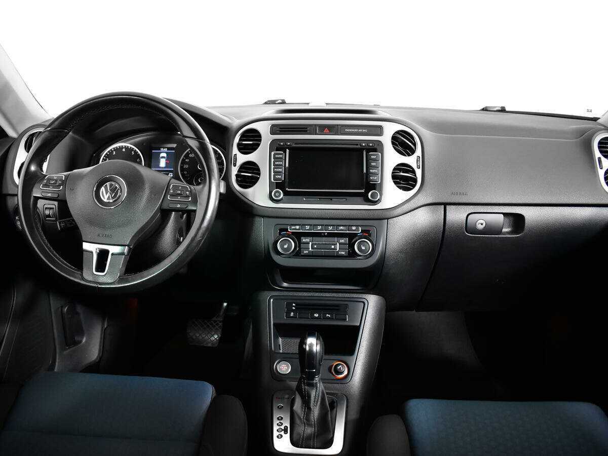 Купить Volkswagen Tiguan с пробегом. Фото: #11