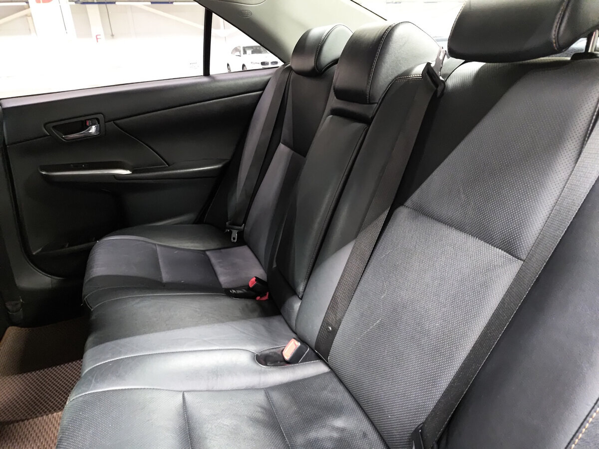 Купить Toyota Camry с пробегом. Фото: #11