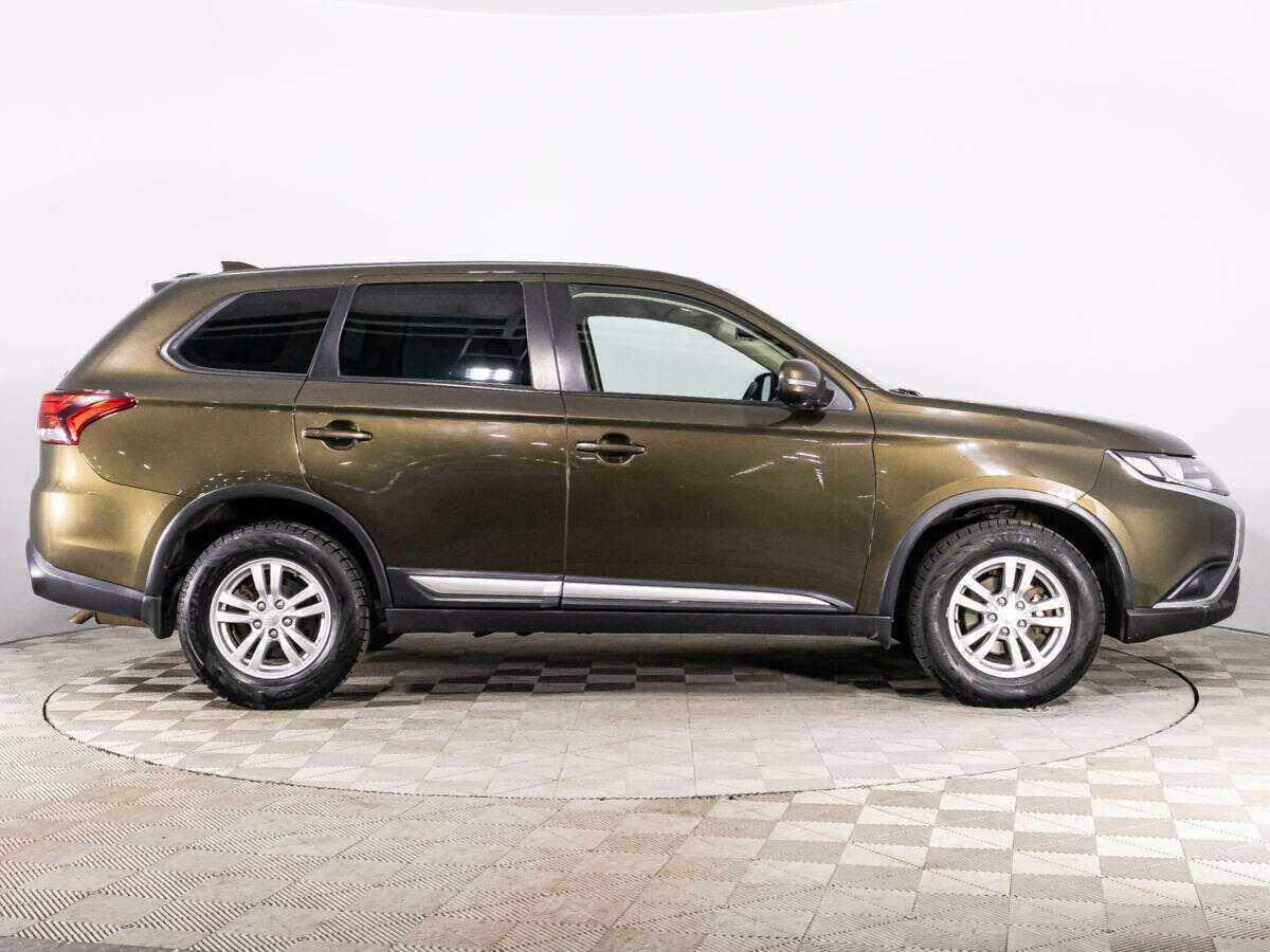Купить Mitsubishi Outlander с пробегом. Фото: #3