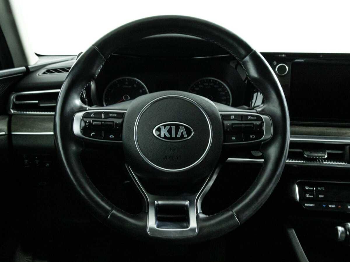 Купить Kia K5 с пробегом. Фото: #24