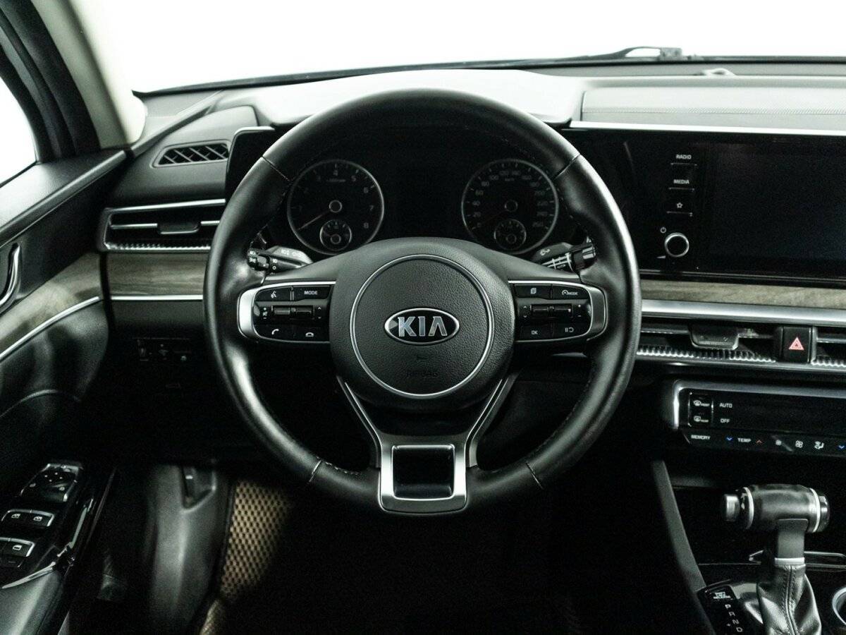 Купить Kia K5 с пробегом. Фото: #23