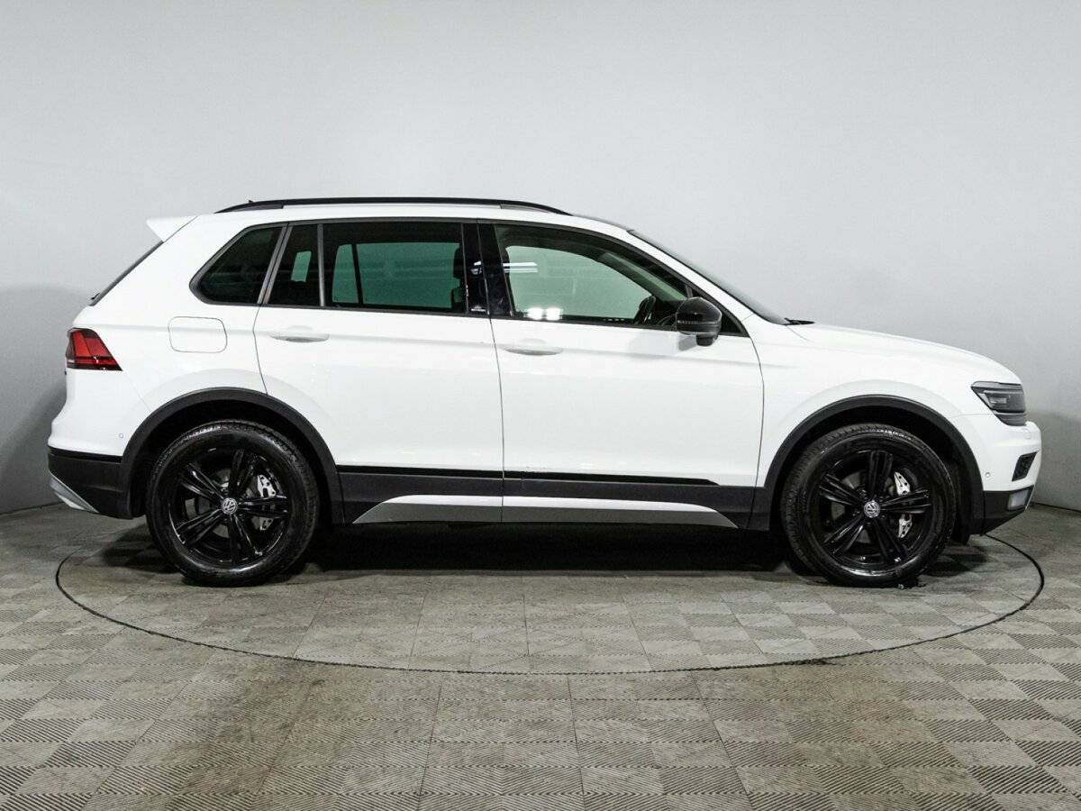 Купить Volkswagen Tiguan с пробегом. Фото: #3