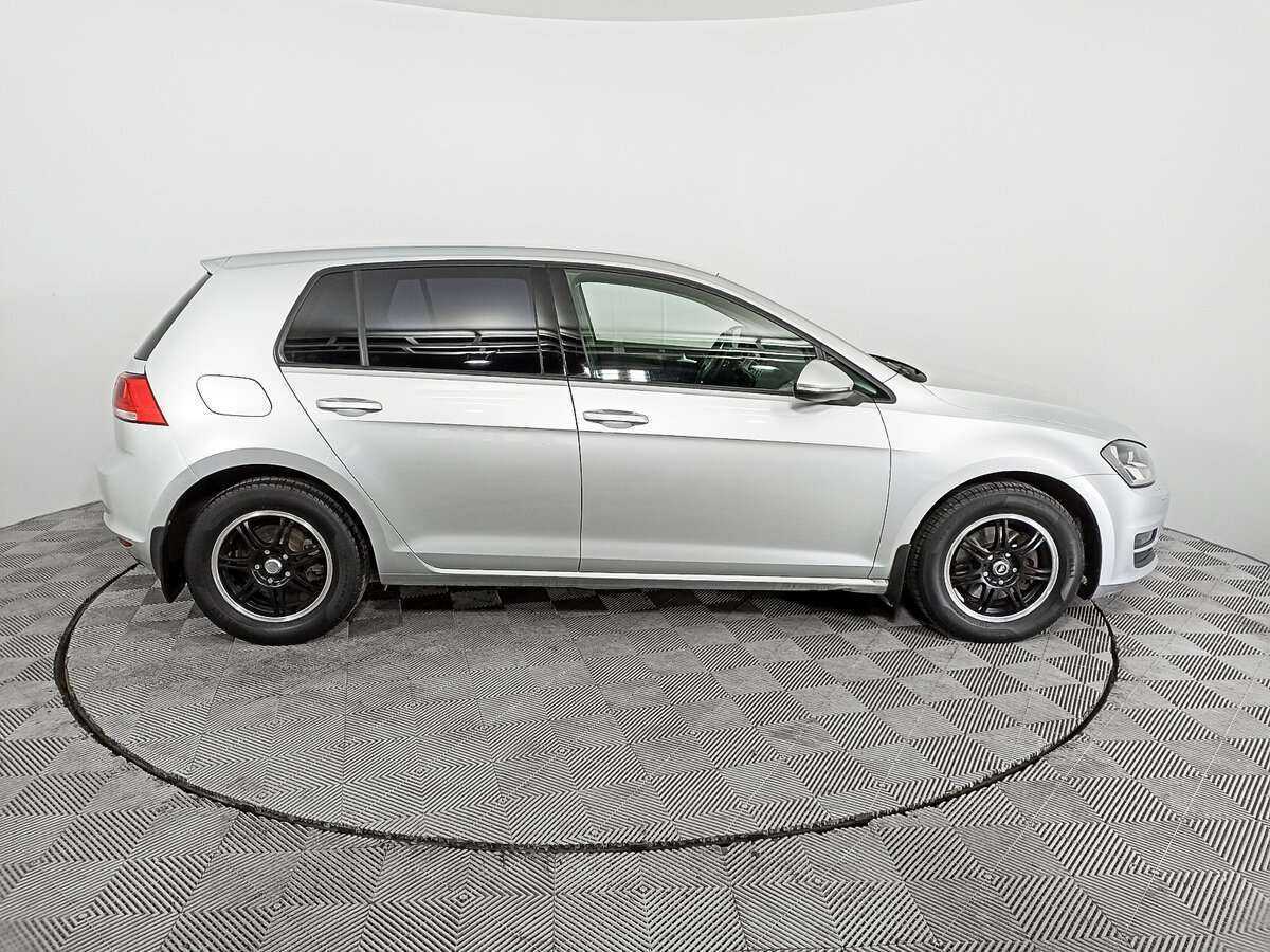 Купить Volkswagen Golf с пробегом. Фото: #3