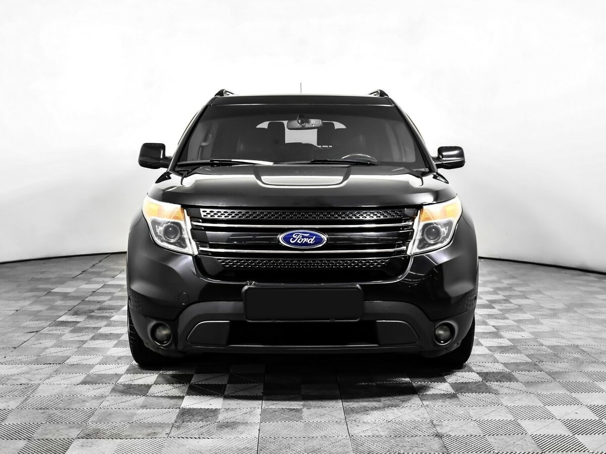 Купить Ford Explorer с пробегом. Фото: #1