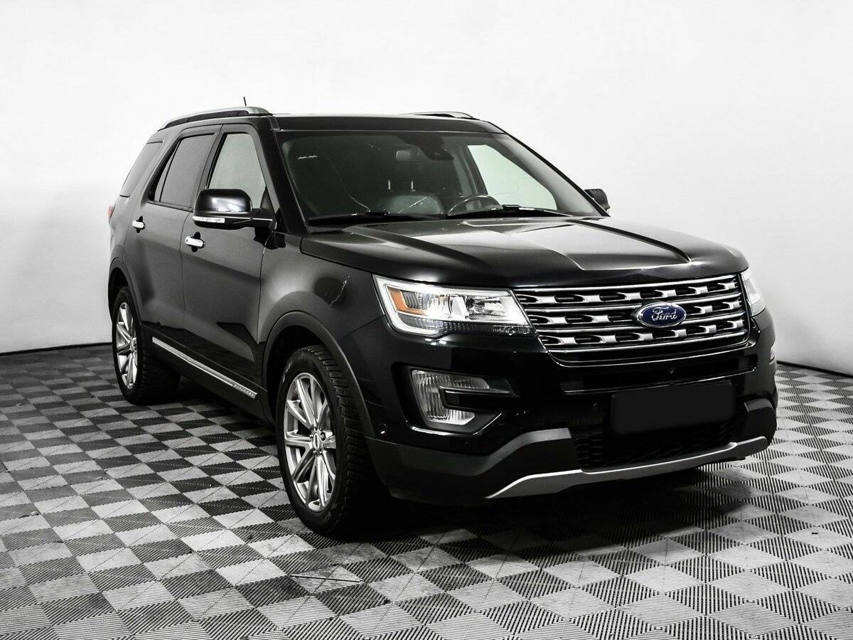 Купить Ford Explorer с пробегом. Фото: #2