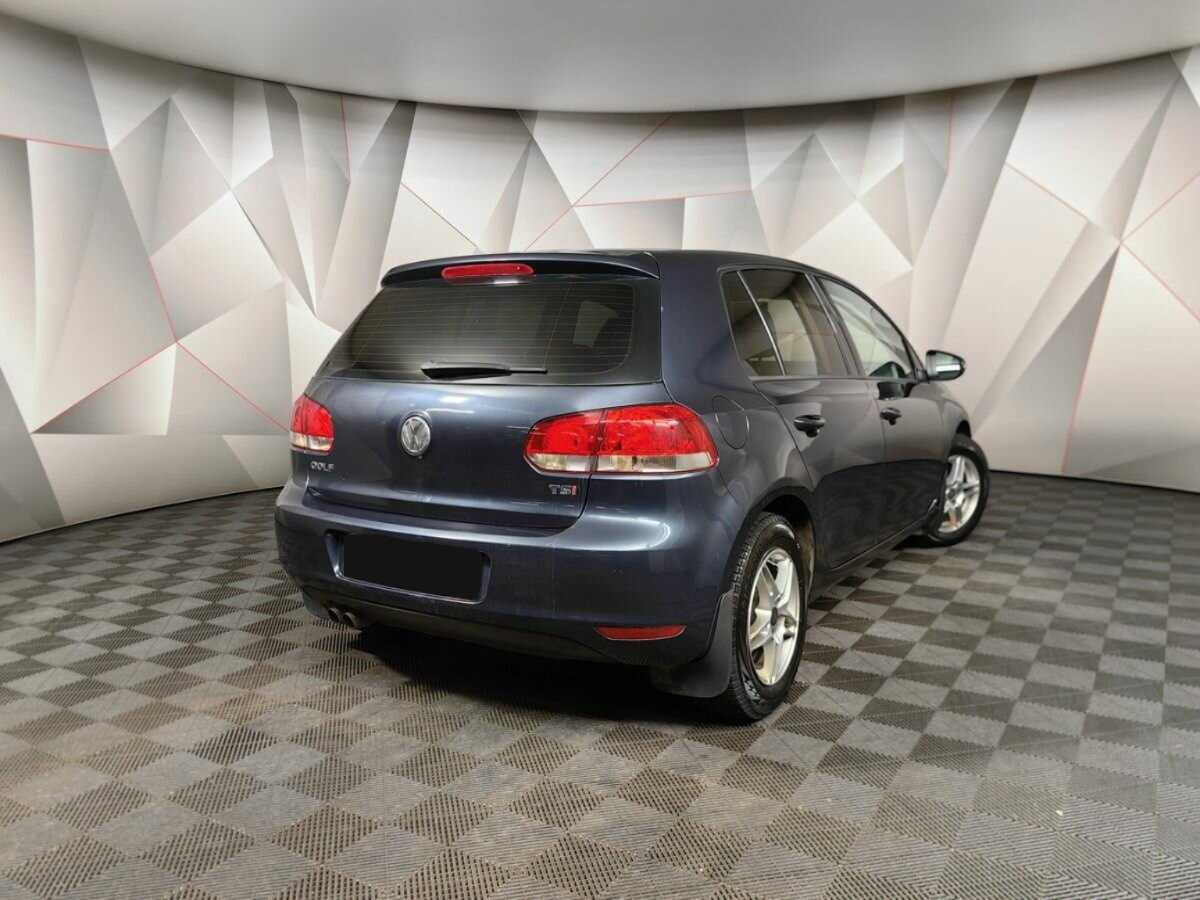 Купить Volkswagen Golf с пробегом. Фото: #1