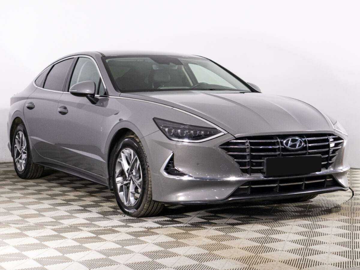 Купить Hyundai Sonata с пробегом. Фото: #2