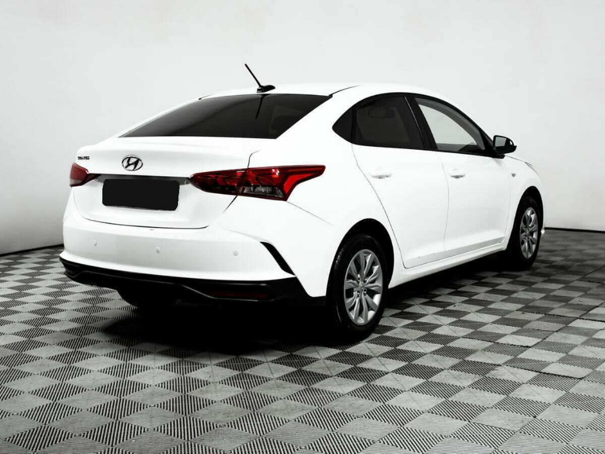 Купить Hyundai Solaris с пробегом. Фото: #4