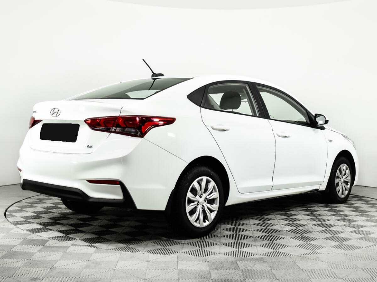 Купить Hyundai Solaris с пробегом. Фото: #4