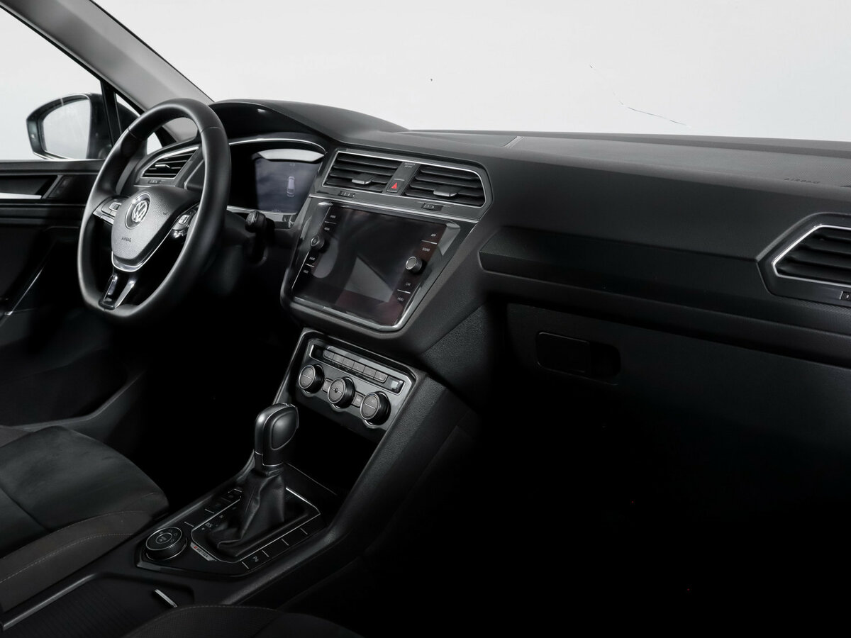 Купить Volkswagen Tiguan с пробегом. Фото: #6