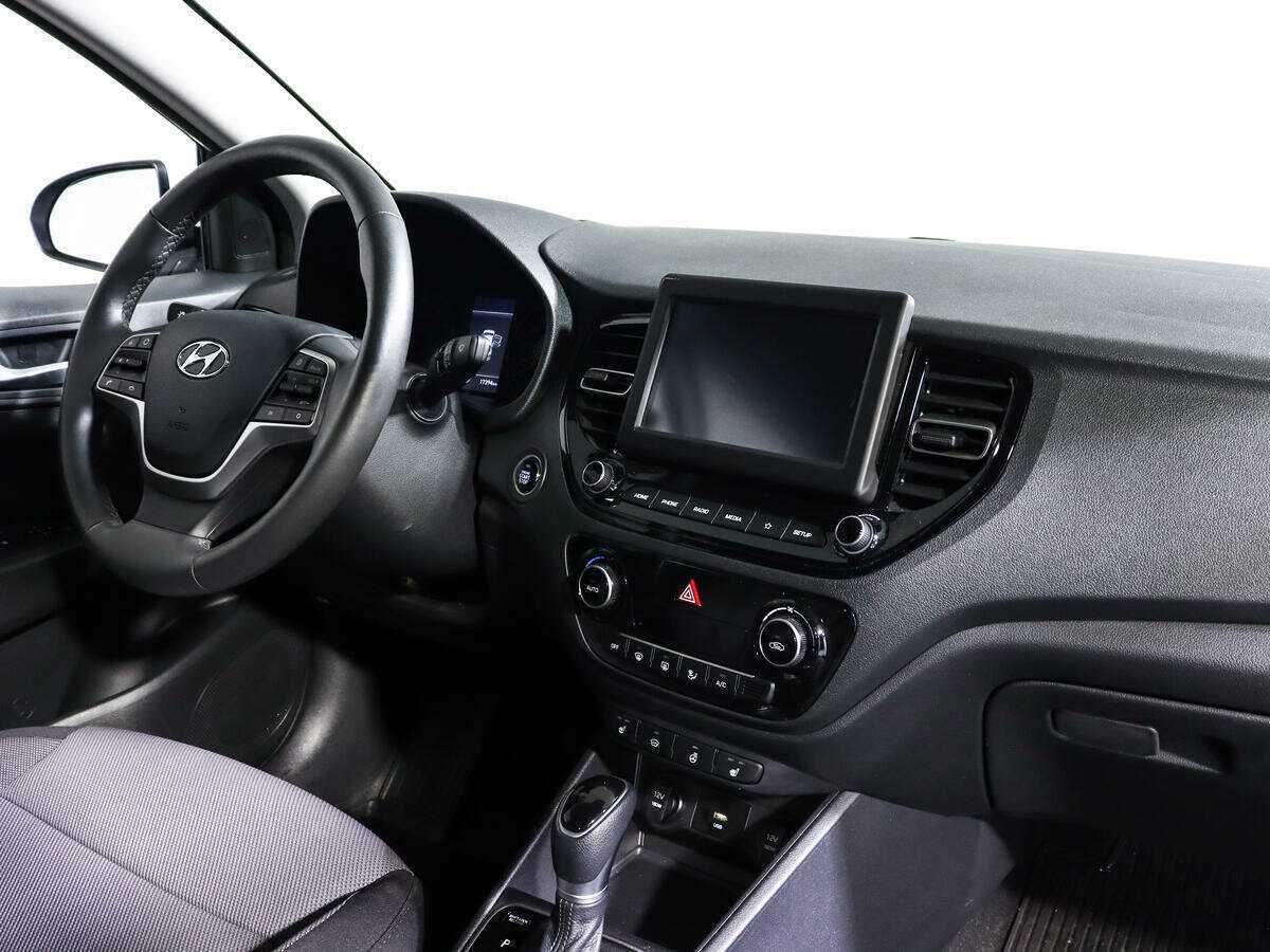 Купить Hyundai Solaris с пробегом. Фото: #8