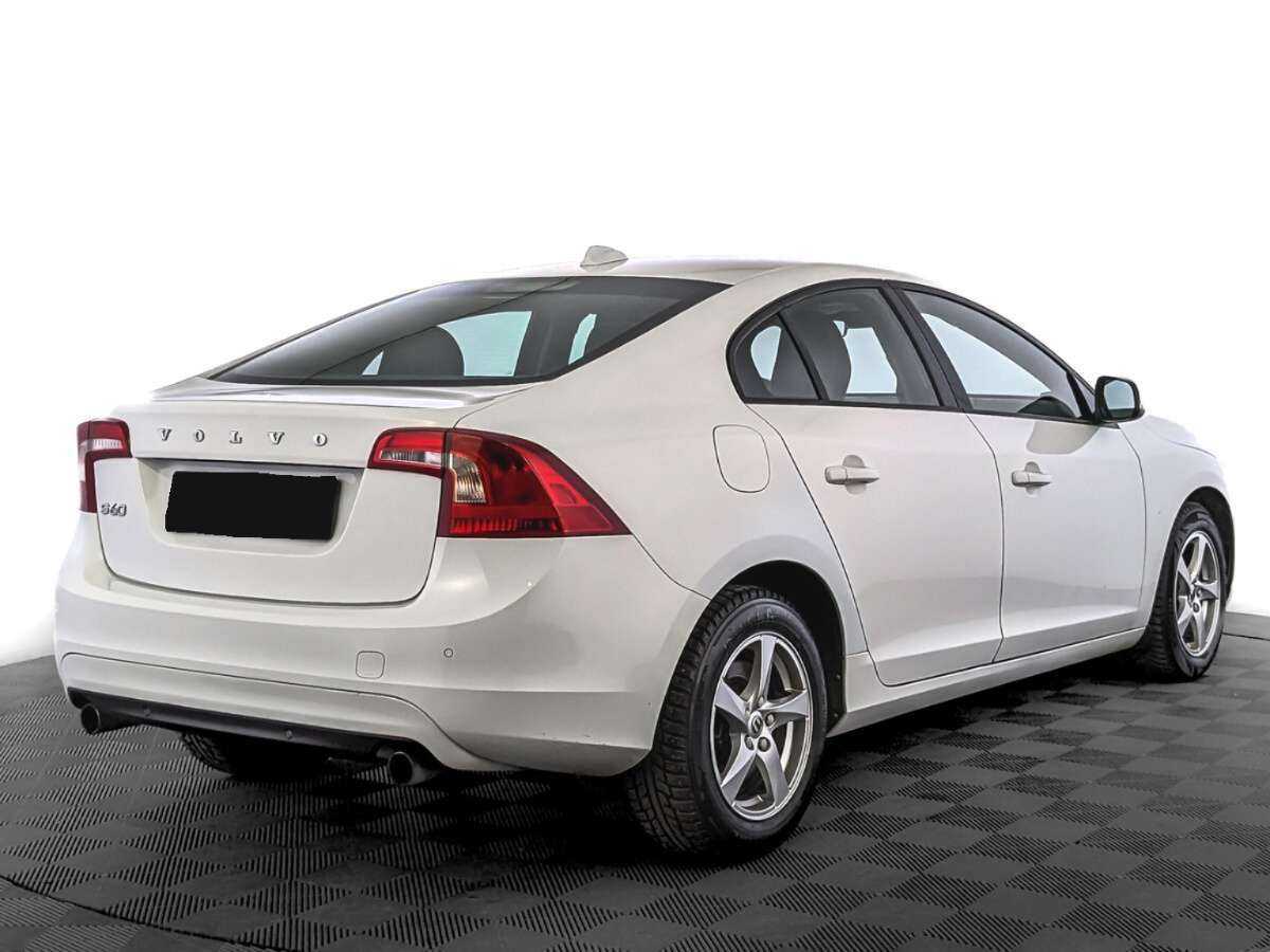 Купить Volvo S60 с пробегом. Фото: #4